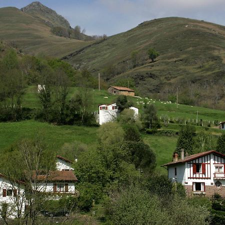 Hotel Juantorena Сент-Етьєн-де-Баїгґорі Екстер'єр фото